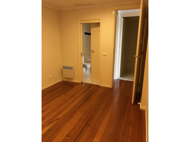 6 Sentry Pl, Maribyrnong VIC 3032
