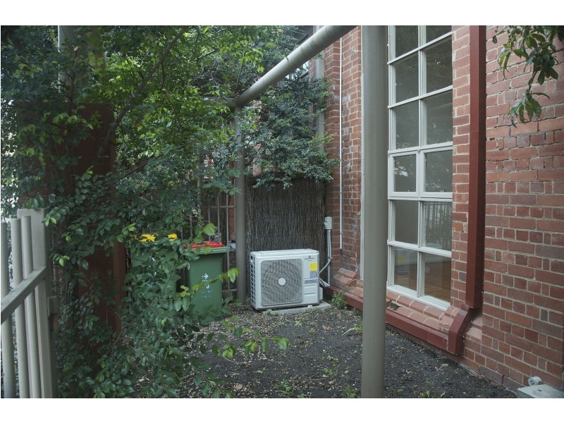 6 Sentry Pl, Maribyrnong VIC 3032
