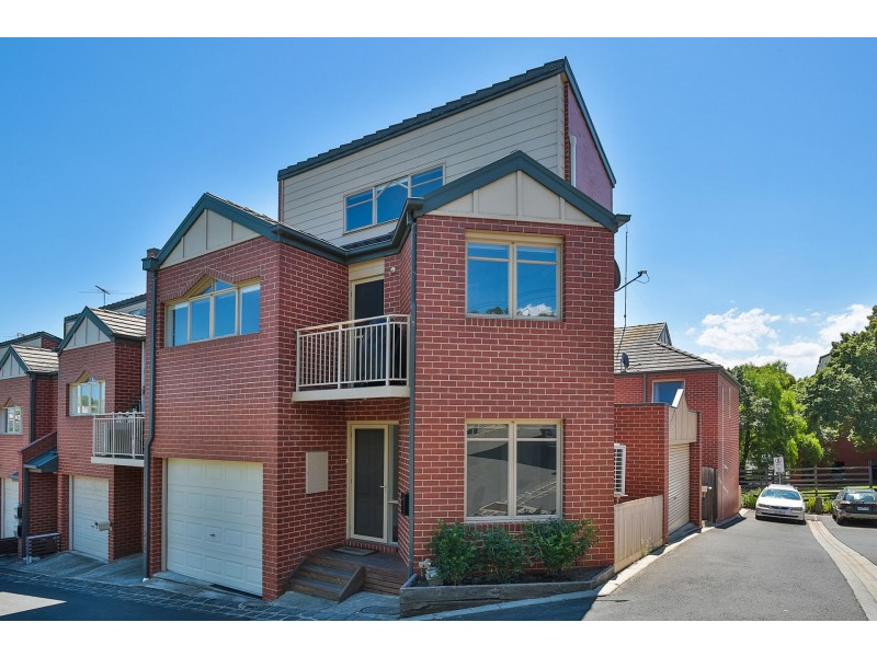 14 Coopers Lane, Kensington VIC 3031