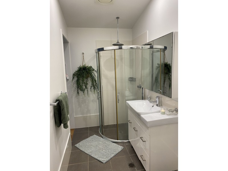 10 Mia Ct, Ocean Shores NSW 2483