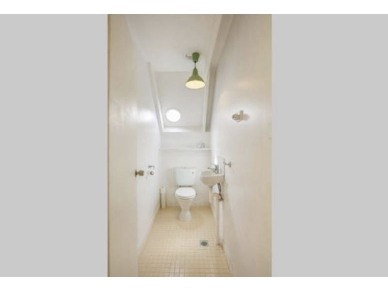 7 Baker St, Tawonga South VIC 3698