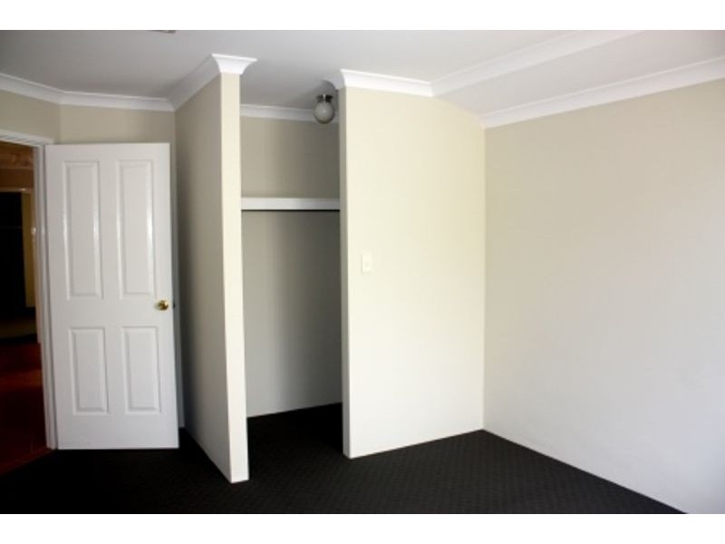 25 Bonnard Cres, Ashby WA 6065