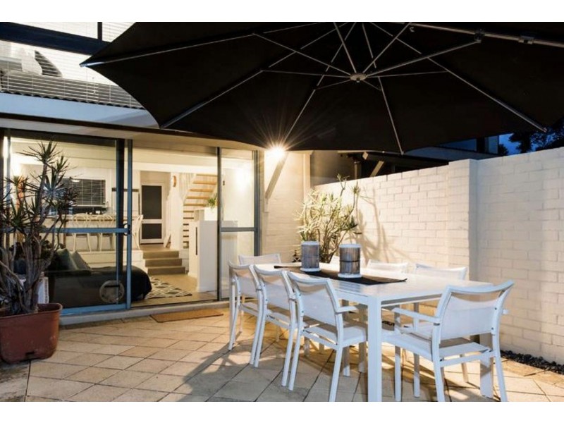 4/27 Barker Rd, Subiaco WA 6008