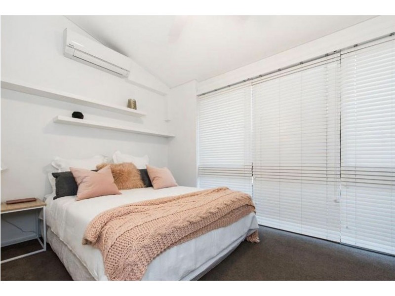 4/27 Barker Rd, Subiaco WA 6008