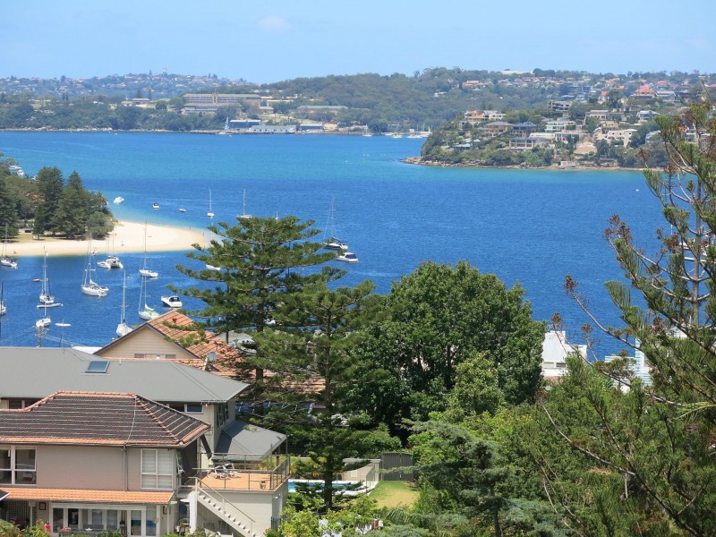 2A Edgecliffe Esp, Seaforth NSW 2092