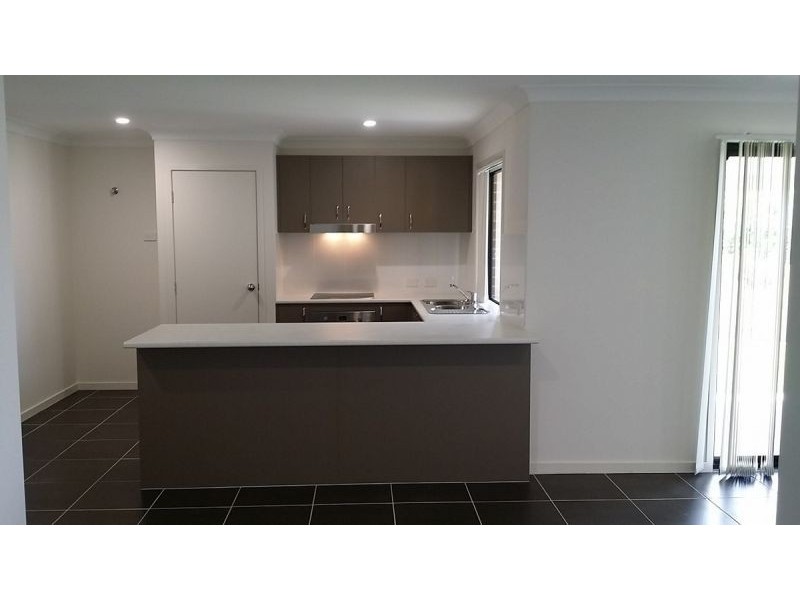 19 Ridgemont St, Upper Coomera QLD 4209