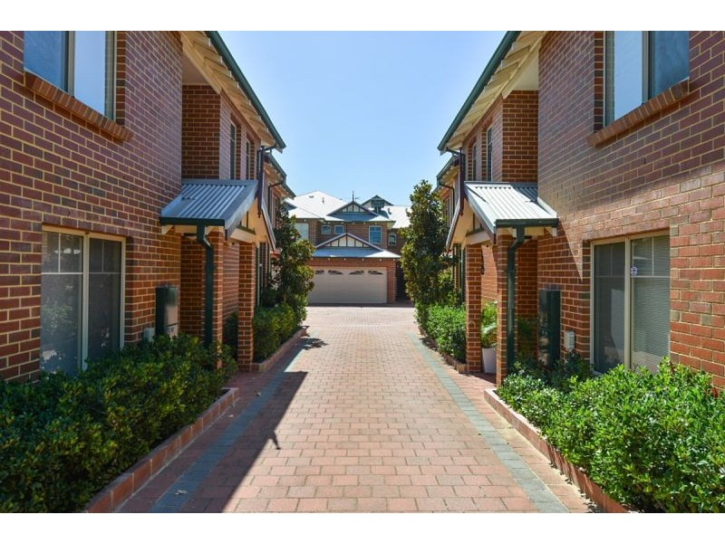 4/5 Temple St, Victoria Park WA 6100