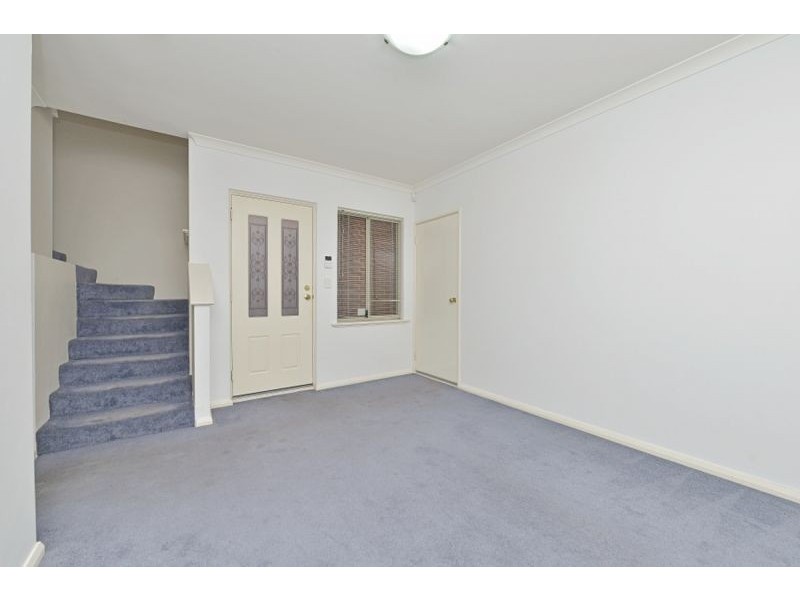 4/5 Temple St, Victoria Park WA 6100