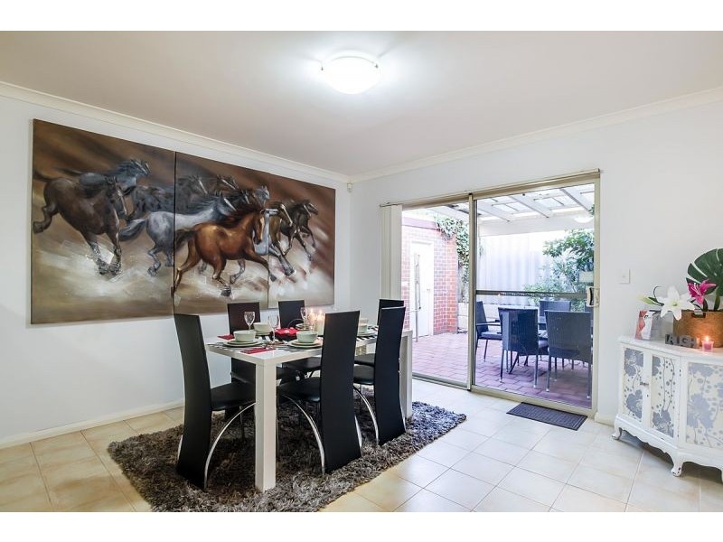 4/5 Temple St, Victoria Park WA 6100