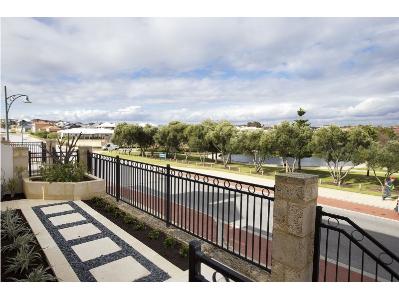 87 Delgado Pde, Iluka WA 6028