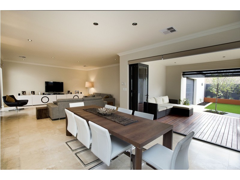 87 Delgado Pde, Iluka WA 6028