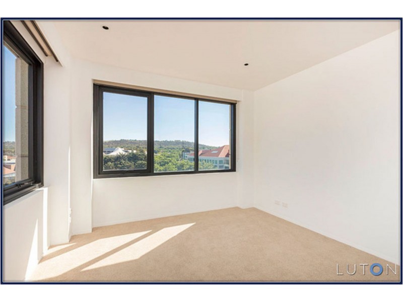 16/11 Sydney Ave, Barton ACT 2600