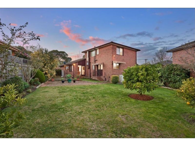 24 Minchinbury Dr, Vermont South VIC 3133
