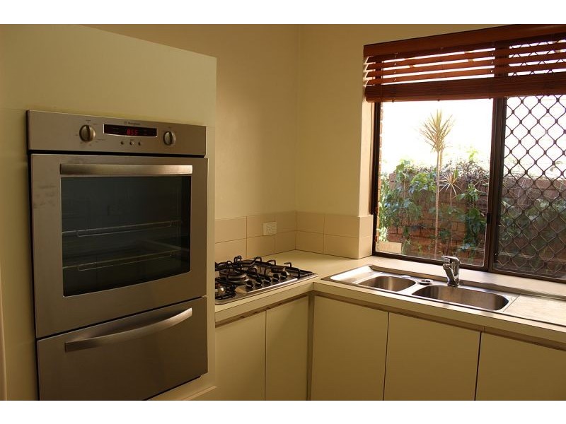 3/3 Bowra Ave, Woodlands WA 6018