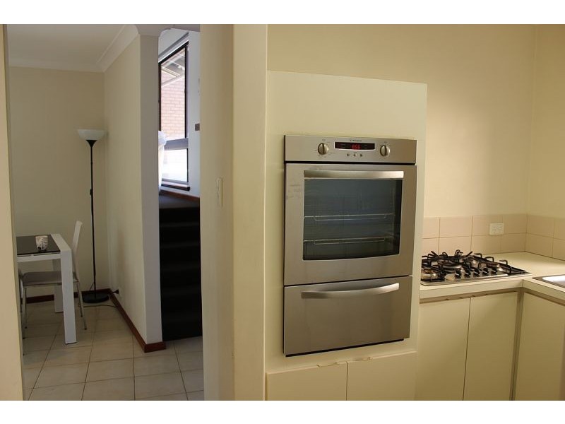 3/3 Bowra Ave, Woodlands WA 6018