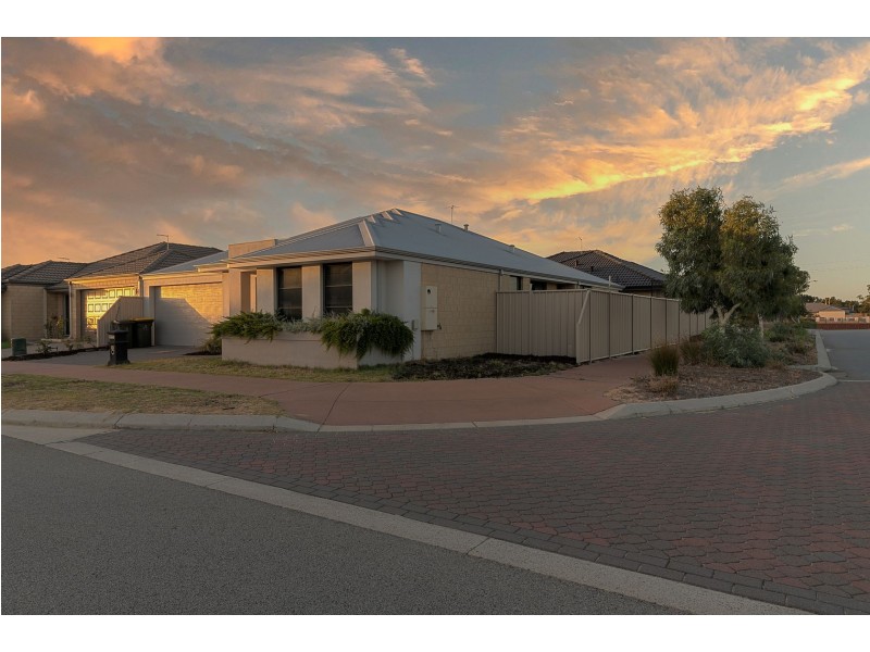 13 Niabell Rd, Caversham WA 6055