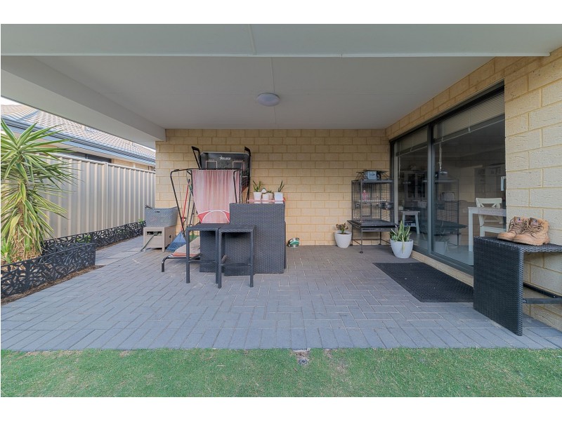 13 Niabell Rd, Caversham WA 6055