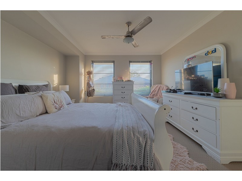 13 Niabell Rd, Caversham WA 6055