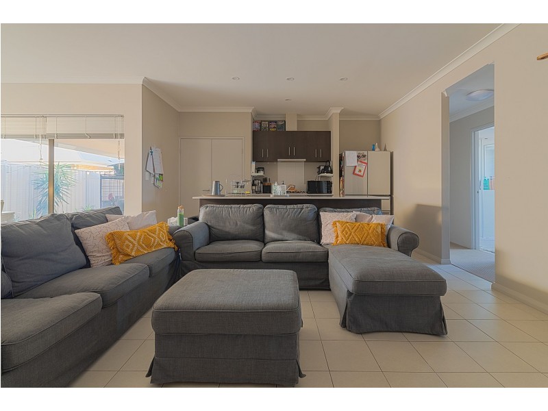 13 Niabell Rd, Caversham WA 6055