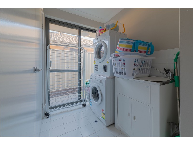 13 Niabell Rd, Caversham WA 6055