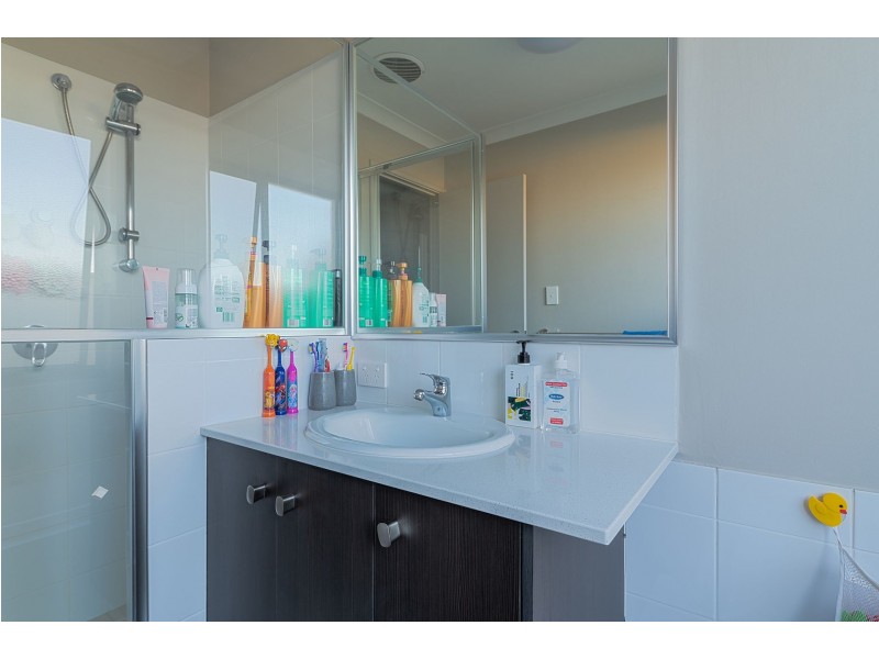 13 Niabell Rd, Caversham WA 6055