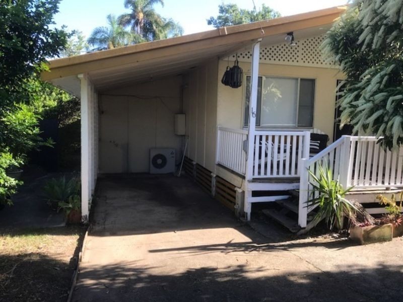 16 Dahlia St, Cannon Hill QLD 4170