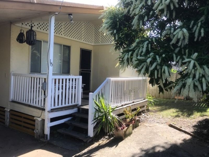 16 Dahlia St, Cannon Hill QLD 4170