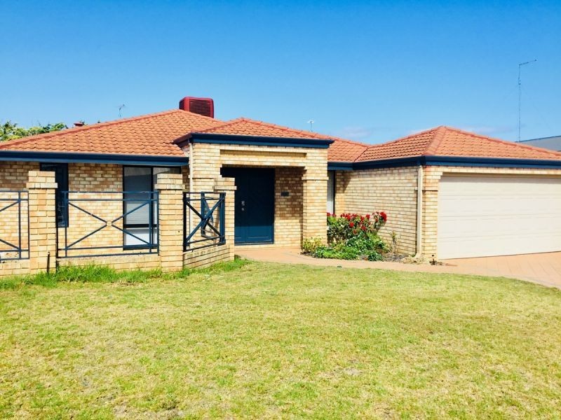 24 Daydream Plza, Halls Head WA 6210