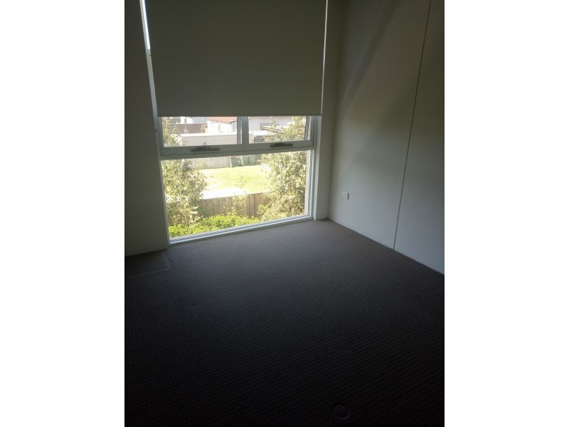 11/4 Barangaroo Rd, Toongabbie NSW 2146