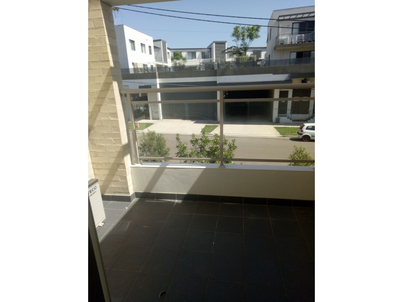 11/4 Barangaroo Rd, Toongabbie NSW 2146