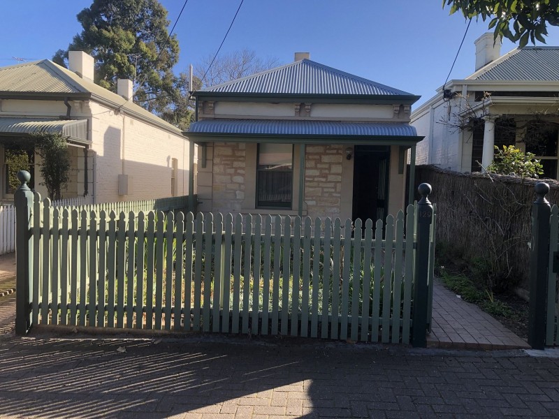 129 William St, Norwood SA 5067
