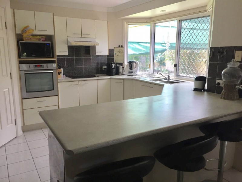 10 Greenway Pl, Mountain Creek QLD 4557