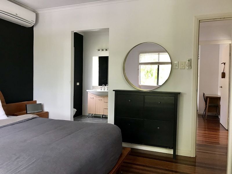 19 Second Ave, Labrador QLD 4215