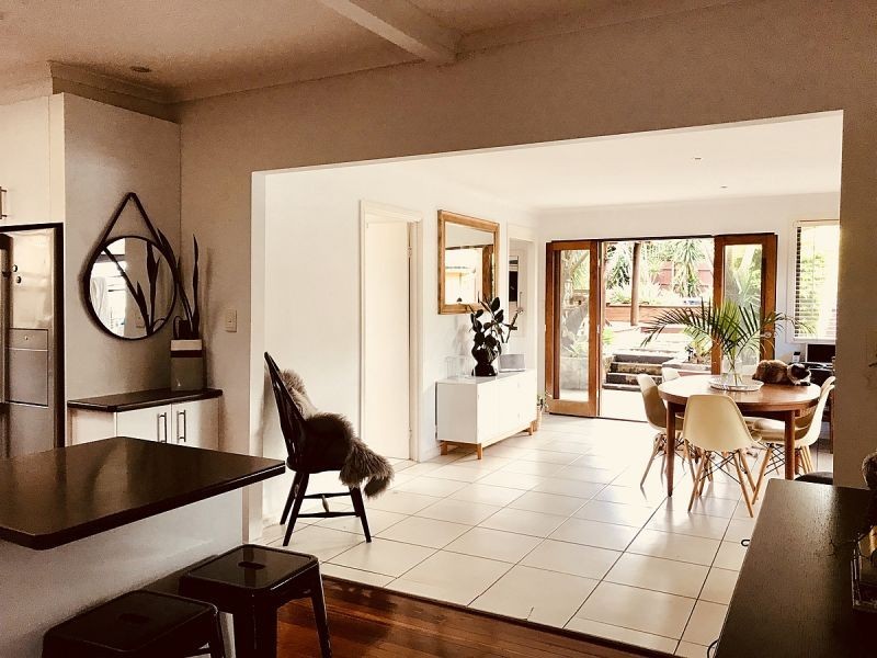 19 Second Ave, Labrador QLD 4215