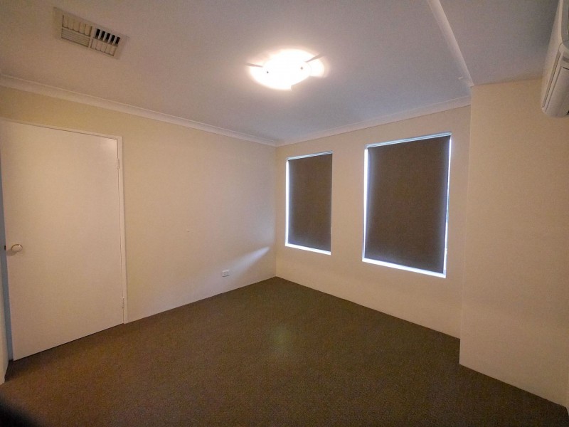 98 Vaucluse Cres, Ellenbrook WA 6069