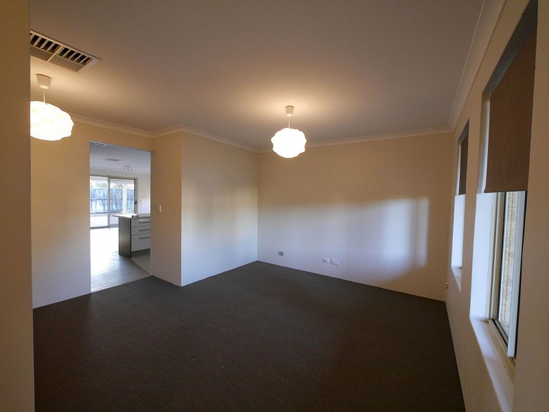 98 Vaucluse Cres, Ellenbrook WA 6069