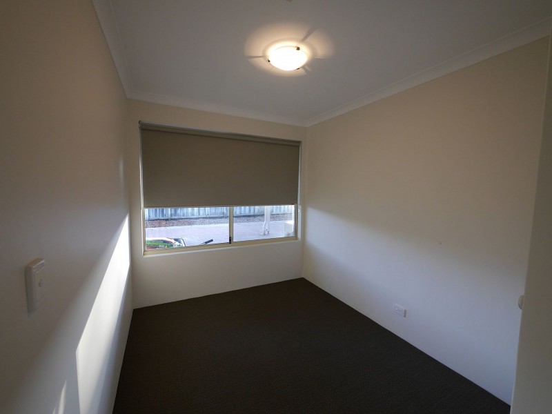 98 Vaucluse Cres, Ellenbrook WA 6069