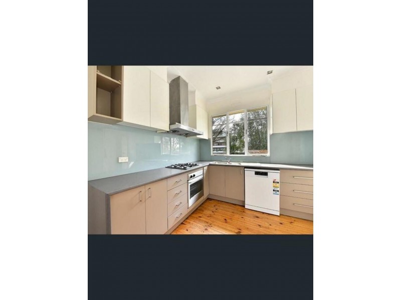 11 Woonah St, Chadstone VIC 3148