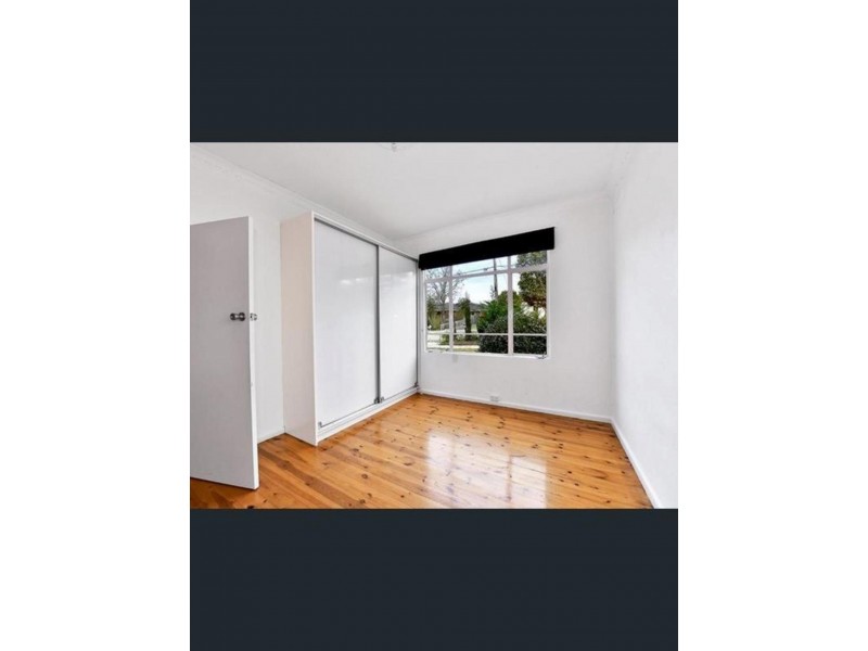 11 Woonah St, Chadstone VIC 3148