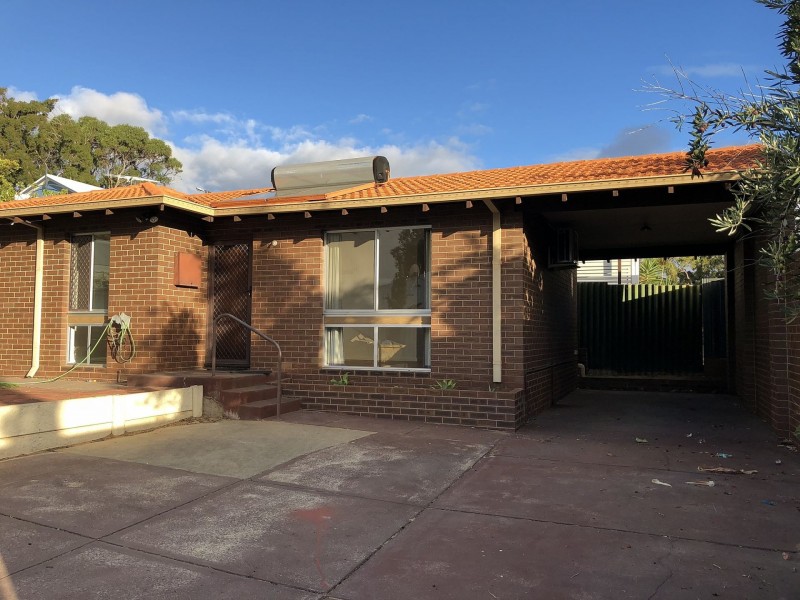 210 Weaponess Rd, Wembley Downs WA 6019