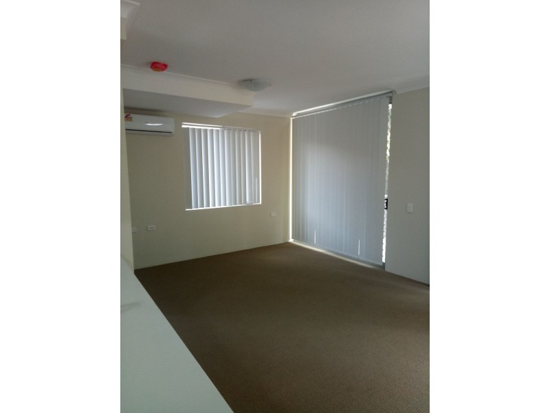 1/135-137 Pitt St, Merrylands NSW 2160