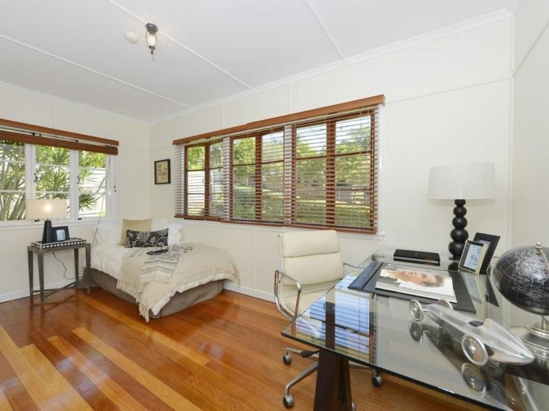 Mount Gravatt East QLD 4122
