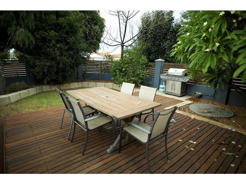 146 Odin Rd, Innaloo WA 6018