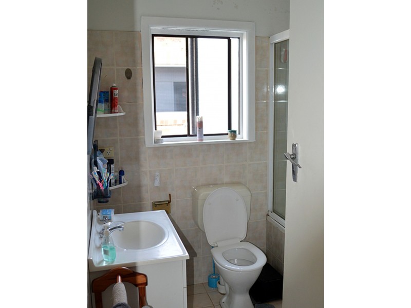 17 Patten Ave, Merrylands NSW 2160