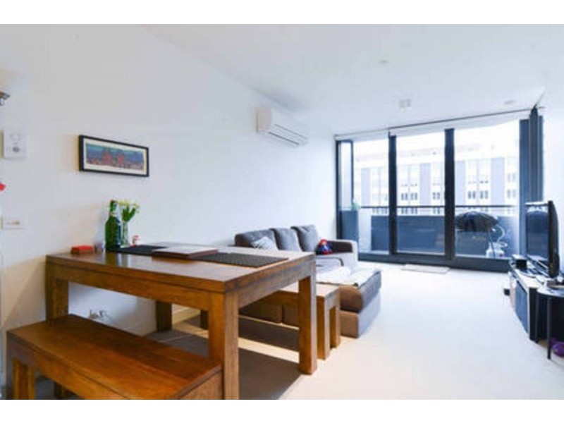 914/74 Queens Rd, Melbourne VIC 3004