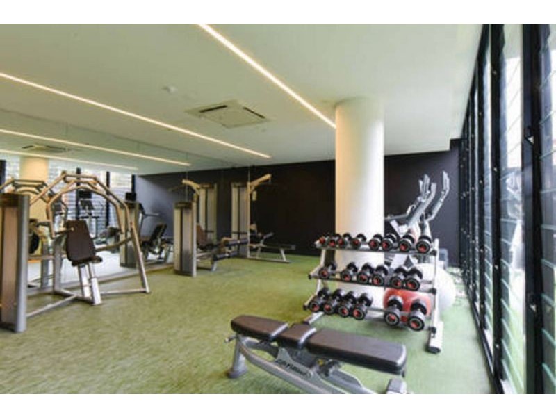 914/74 Queens Rd, Melbourne VIC 3004