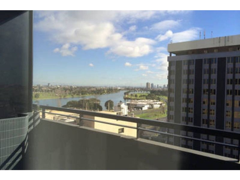 914/74 Queens Rd, Melbourne VIC 3004