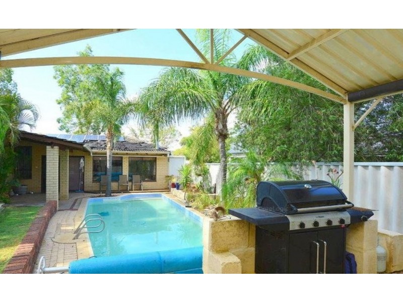 17 Lennox Pl, Hamersley WA 6022