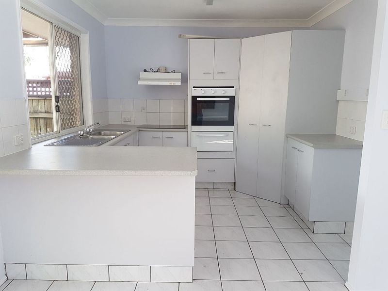 66 Oldbury Pl, Forest Lake QLD 4078