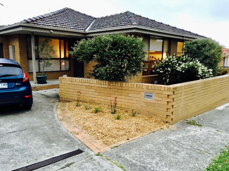 1B Barry St, Reservoir VIC 3073